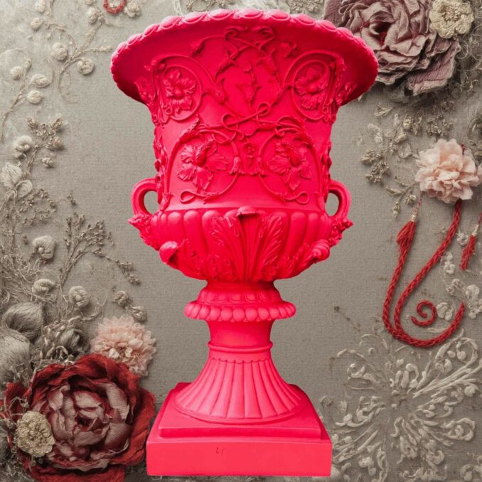 Palais Royal vaso neopop in resina rosso magenta Sartoria luminarie bologna