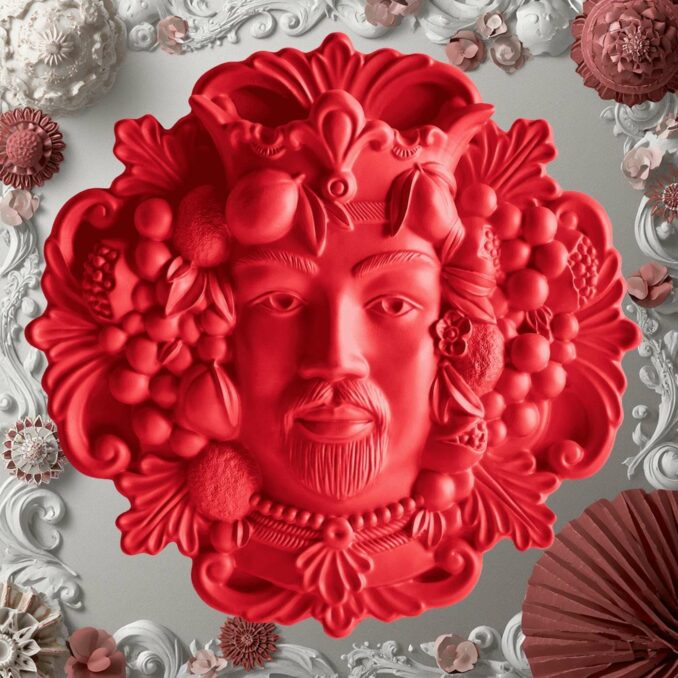 bassorilievo in resina Imori Re rosso Sartoria Luminarie Bologna