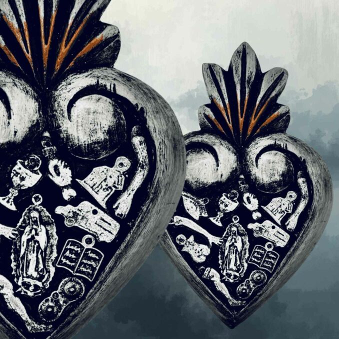 Cuore messicano Tocuaro in legno con milagros Sartoria luminarie Bologna