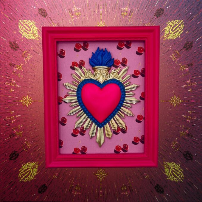 cornice rettangolare pop con cuore votivo e sfondo ciliegie Sartoria Luminarie Bologna
