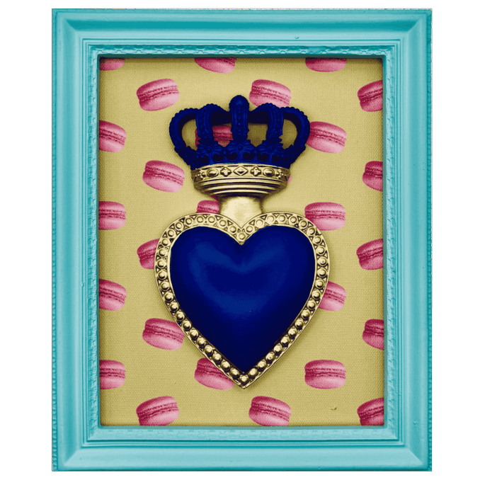 cornice rettangolare pop con cuore votivo e sfondo macarones Sartoria Luminarie Bologna