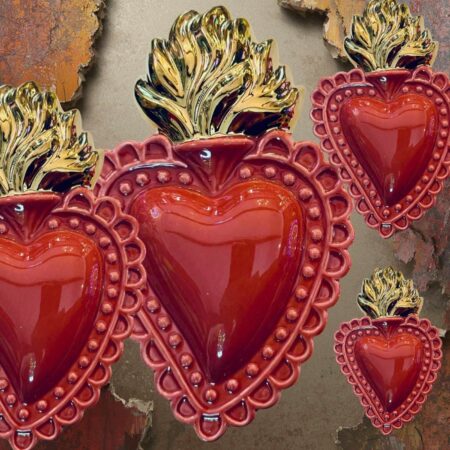 Cuore Ex-voto in ceramica Corallo dipinto a mano. Sartoria Luminarie